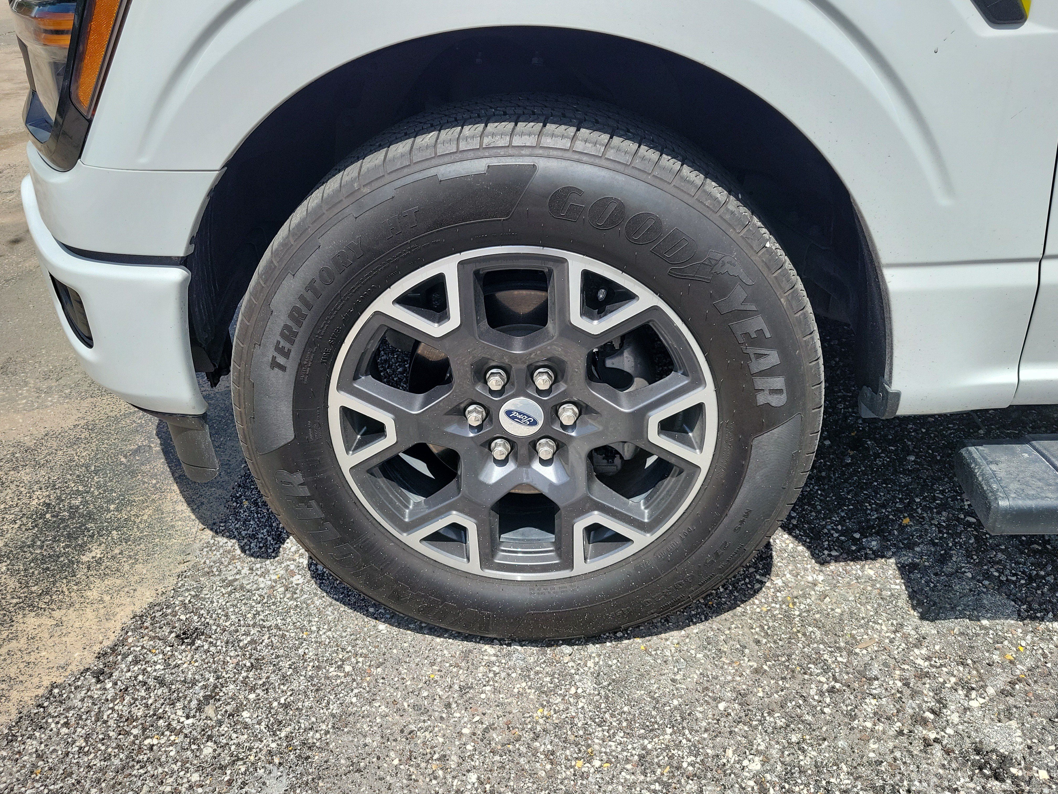 Used 2025 Ford F150 STX w/ Equipment Group 200A RWD image 4