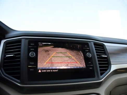 Used 2021 Volkswagen Atlas SE image 13