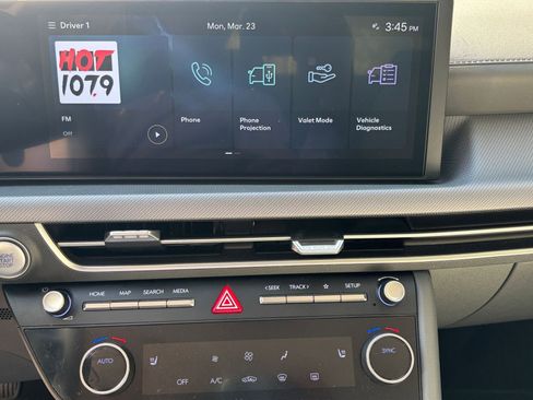 Used 2025 Hyundai Sonata SEL FWD image 17
