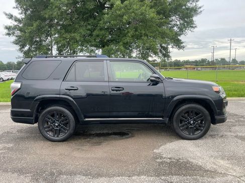 Used 2019 Toyota 4Runner Limited AWD/4WD image 9