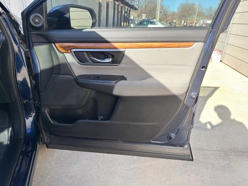 Used 2017 Honda CR-V EX image 28