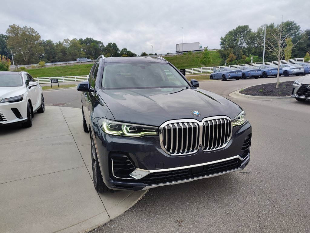 Used 2020 BMW X7 xDrive40i w/ Executive Package AWD/4WD image 4