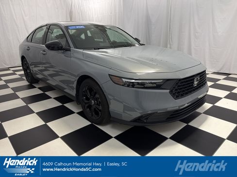 Certified 2025 Honda Accord SE image 1