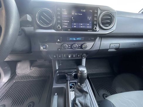 Used 2021 Toyota Tacoma TRD Sport w/ Technology Package image 33