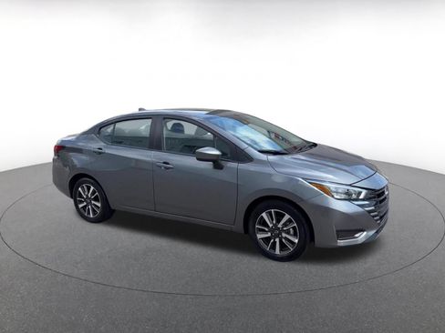 Used 2025 Nissan Versa SV FWD image 2