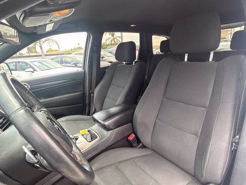 Used 2014 Jeep Grand Cherokee Laredo w/ Quick Order Package 23E RWD image 8