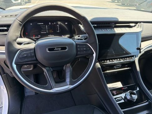 New 2026 Jeep Grand Cherokee L 4WD image 14
