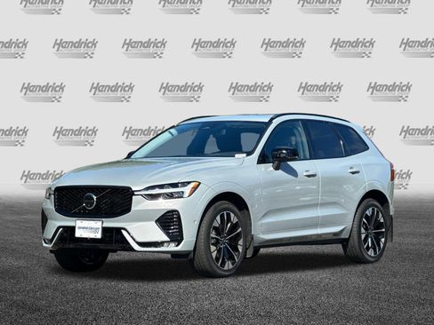 Used 2026 Volvo XC60 B5 Plus w/ Climate Package AWD/4WD image 9