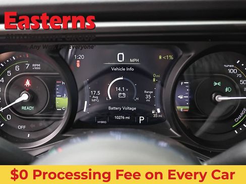 Used 2025 Jeep Wrangler Unlimited Sahara AWD/4WD image 18
