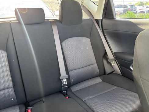 Used 2025 Kia Soul LX w/ LX Technology Package FWD image 35