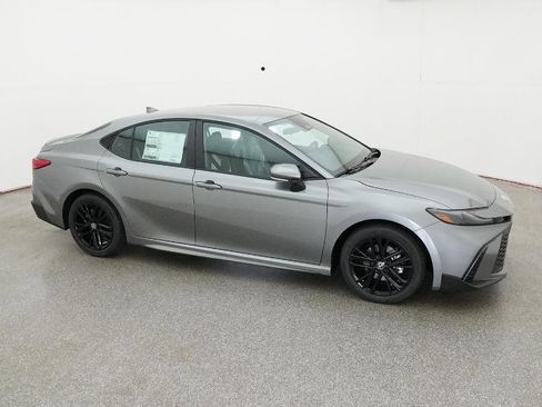 New 2026 Toyota Camry SE FWD image 8