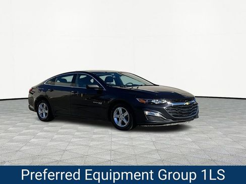 Certified 2022 Chevrolet Malibu LS image 2