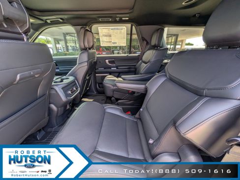 New 2026 Ford Expedition Platinum w/ Stealth Performance Package AWD/4WD image 17