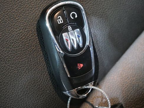 Used 2025 Buick Envista Sport Touring image 28