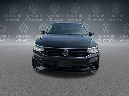 Used 2023 Volkswagen Tiguan SE R-Line FWD image 18