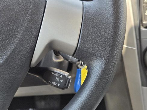 Used 2013 Toyota Corolla LE FWD image 29