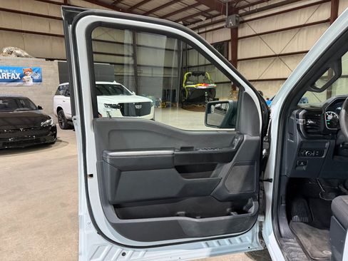 Used 2022 Ford F150 XL w/ STX Appearance Package RWD image 11