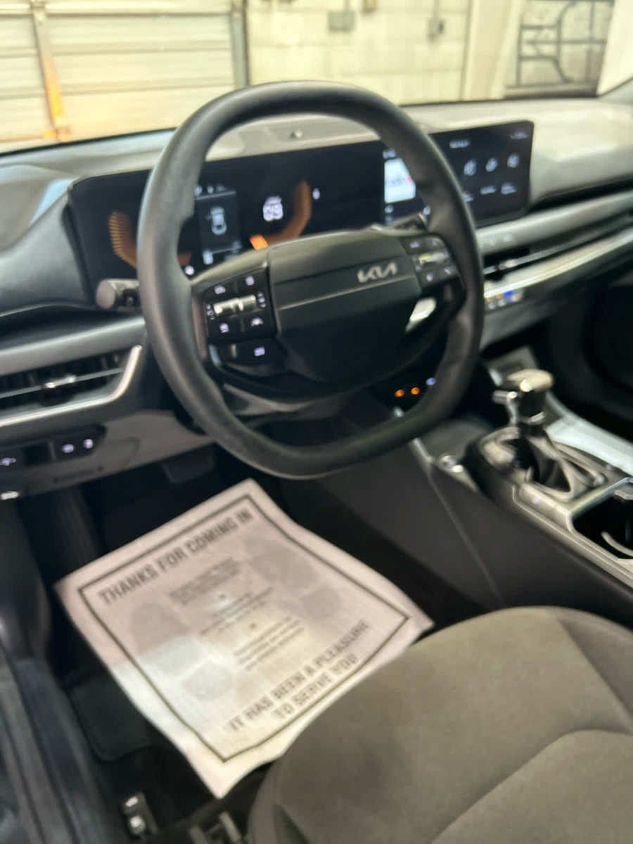 Used 2025 Kia K4 FWD image 8