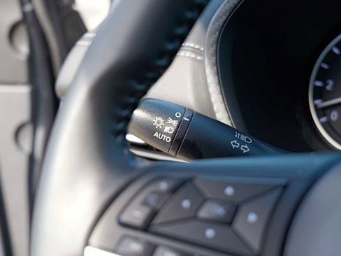 Used 2022 Nissan Sentra SV w/ Trunk Package image 19