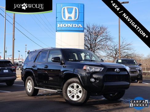 Used 2014 Toyota 4Runner SR5 image 1