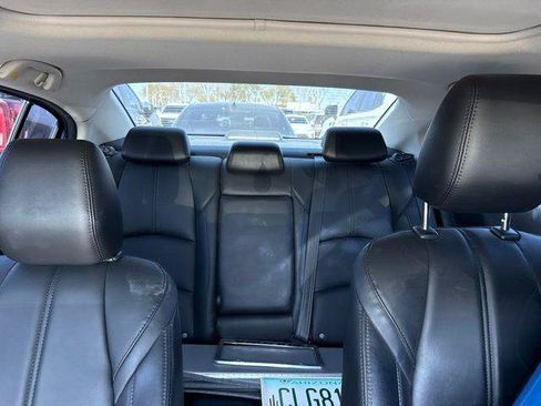 Used 2018 MAZDA MAZDA3 Touring FWD image 10