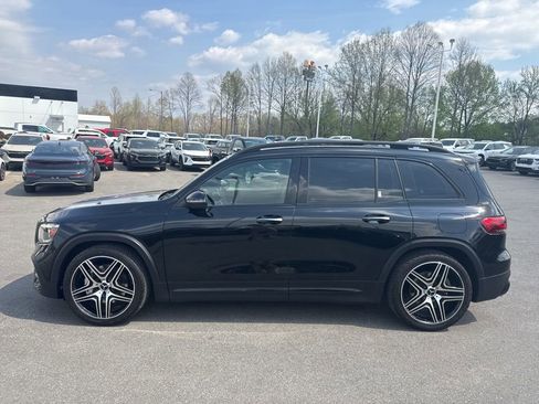 Used 2021 Mercedes-Benz GLB 35 AMG 4MATIC image 2