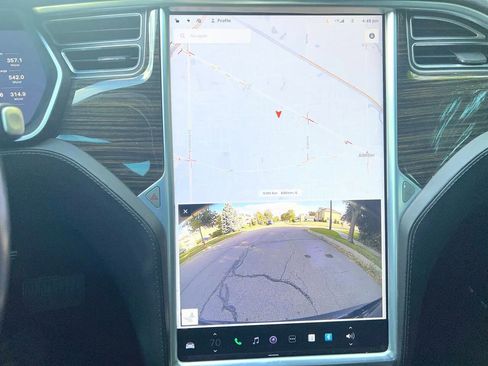 Used 2015 Tesla Model S 85D image 14