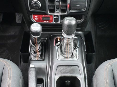 Used 2021 Jeep Gladiator Mojave AWD/4WD image 21