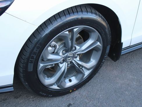 Used 2024 Honda Accord EX image 12