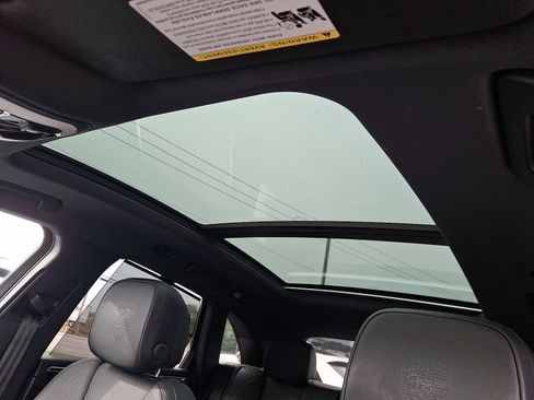 Used 2023 Porsche Macan image 14