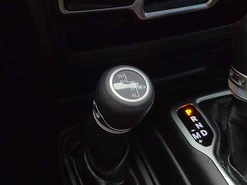 Used 2021 Jeep Gladiator Sport AWD/4WD image 28
