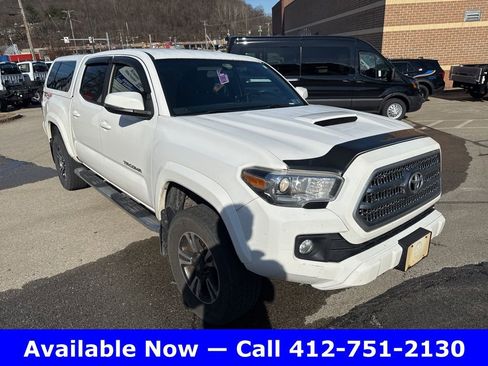 Used 2016 Toyota Tacoma TRD Sport w/ Towing Package image 1