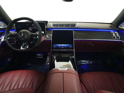 Used 2024 Mercedes-Benz S 63 AMG S w/ Carbon Fiber Exterior Package image 28