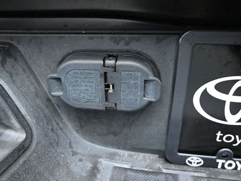 Used 2020 Toyota Tacoma TRD Sport image 42