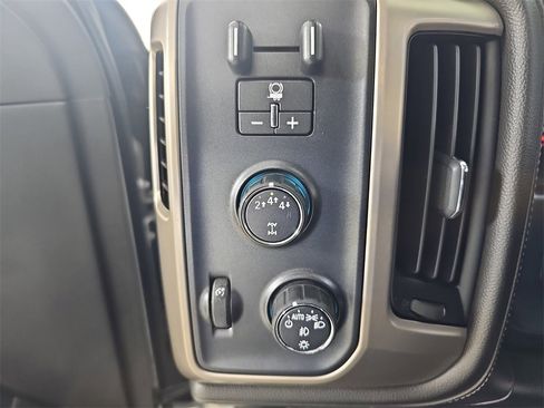 Used 2018 GMC Sierra 2500 Denali image 30