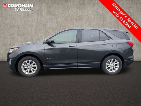 Used 2018 Chevrolet Equinox LS FWD image 4