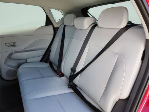 New 2026 Hyundai Kona SE image 14