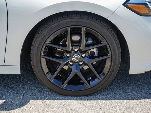 Used 2025 Honda Civic Sport image 11