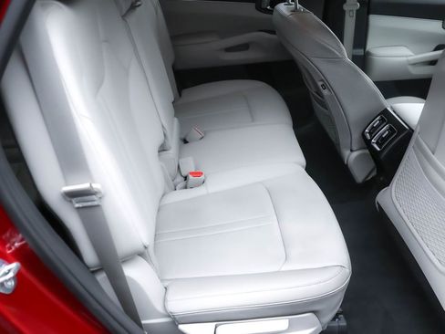 Used 2022 Kia Sorento S image 32