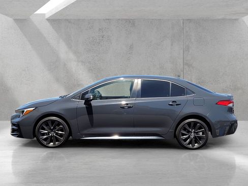 Used 2024 Toyota Corolla SE FWD image 7