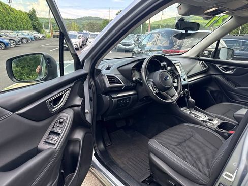 Used 2021 Subaru Forester Premium AWD/4WD image 20