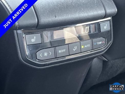 Used 2021 Toyota Highlander Platinum AWD/4WD image 16