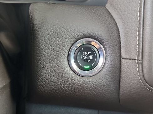 Certified 2023 GMC Yukon XL Denali AWD/4WD image 17