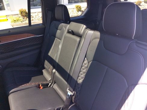 Used 2023 Jeep Grand Cherokee L Summit image 18