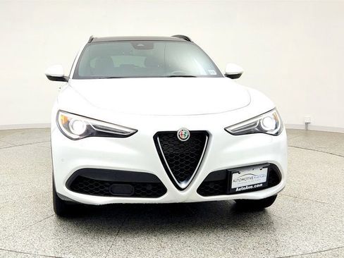 Used 2022 Alfa Romeo Stelvio Ti AWD/4WD image 2