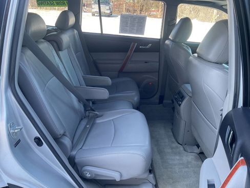 Used 2010 Toyota Highlander Limited image 33