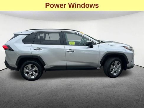 Used 2025 Toyota RAV4 LE AWD/4WD image 12