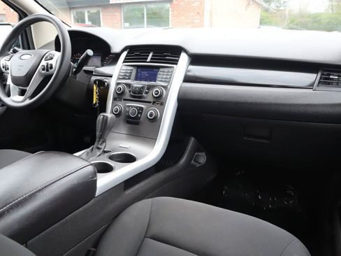 Used 2014 Ford Edge SE w/ Equipment Group 101A AWD/4WD image 11