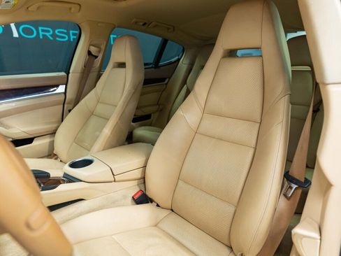 Used 2010 Porsche Panamera 4S image 11