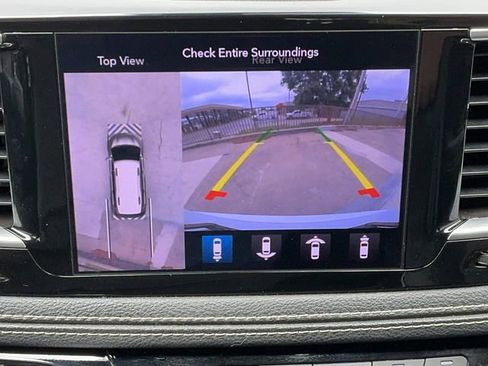 Used 2018 Chrysler Pacifica Limited w/ Advanced Safetytec Group image 40